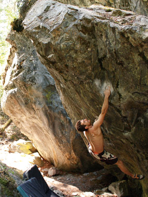 Okanagan B.C. Rock Climbing and Bouldering.  Jason Duris on Crouching Dragon, Hidden Tiger V11, Cougar Canyon.