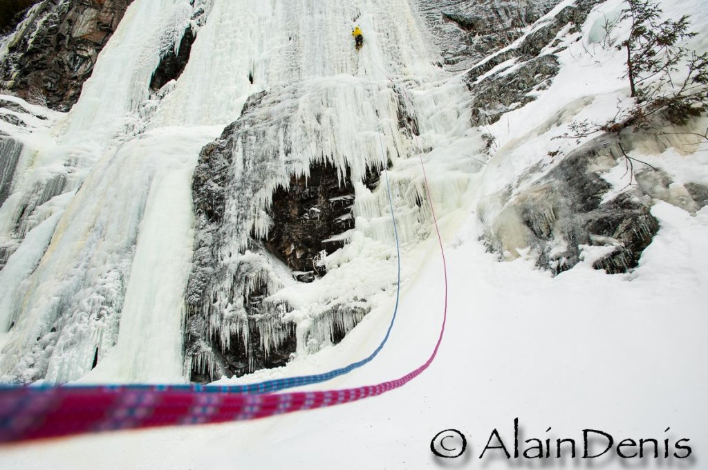 Stephane Lemyre on the rarely formed route Photo Alain Denis