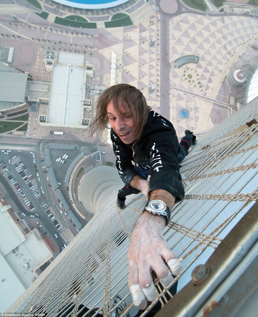 Alain Robert on Qatar’s highest building  