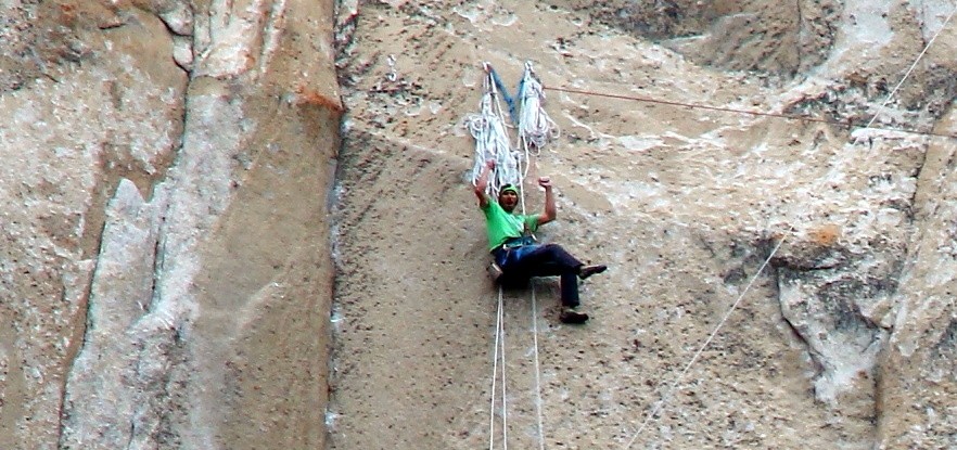 Kevin after sending pitch 15. "He let out a scream that could be heard down here in the meadow. He promptly jumped off the cliff. I think this shot tells it all," wrote Evans on his El Cap Report.