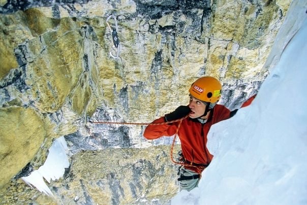 Sean Isaac on The Distiller M9+, Stanley Headwall, Canadian Rockies. Photo Sean Isaac Collection
