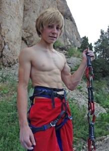 Here is 14-year-old Cameron Horst. It pays to have a father who is one of the world's leading climbing trainers.  Photo 8a.nu