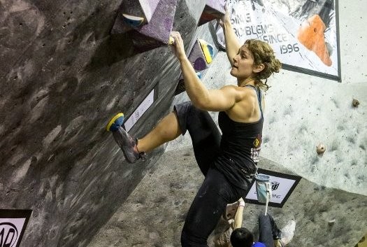 Stacey Weldon competing at the Tour de Bloc.  Photo Shane Murdoch