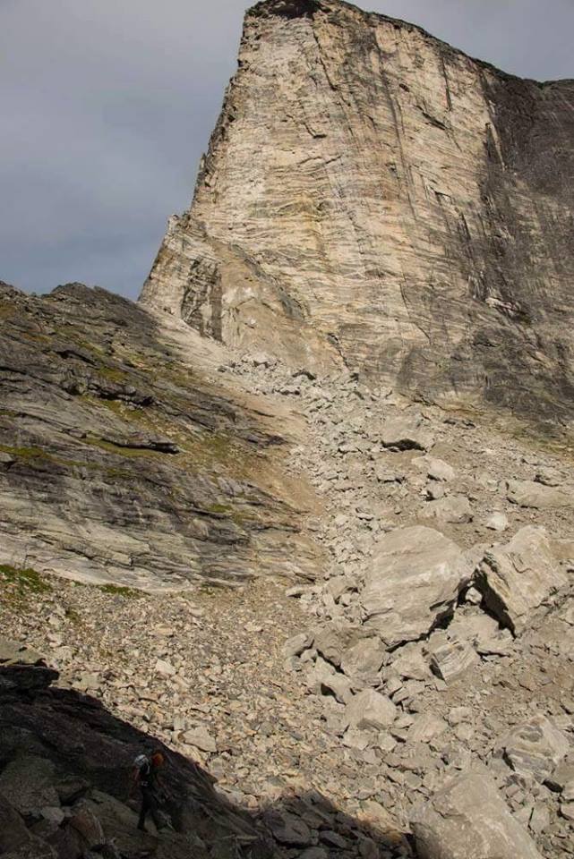 The rockfall scar and debris from Mount Gimli.  Photo Steve Ogle/Kootenay Climbing
