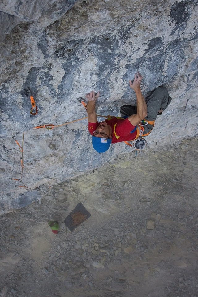 Evan Hau bearing down on the crux of Dime Piece 5.14b at The Coliseum in Alberta. Photo Matt Lucas 