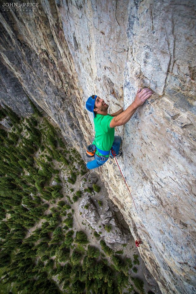 Sonnie Trotter having a great time on Blue Jeans on Yamnuska during a project session of his soon-to-be 5.14.  Photo John Price