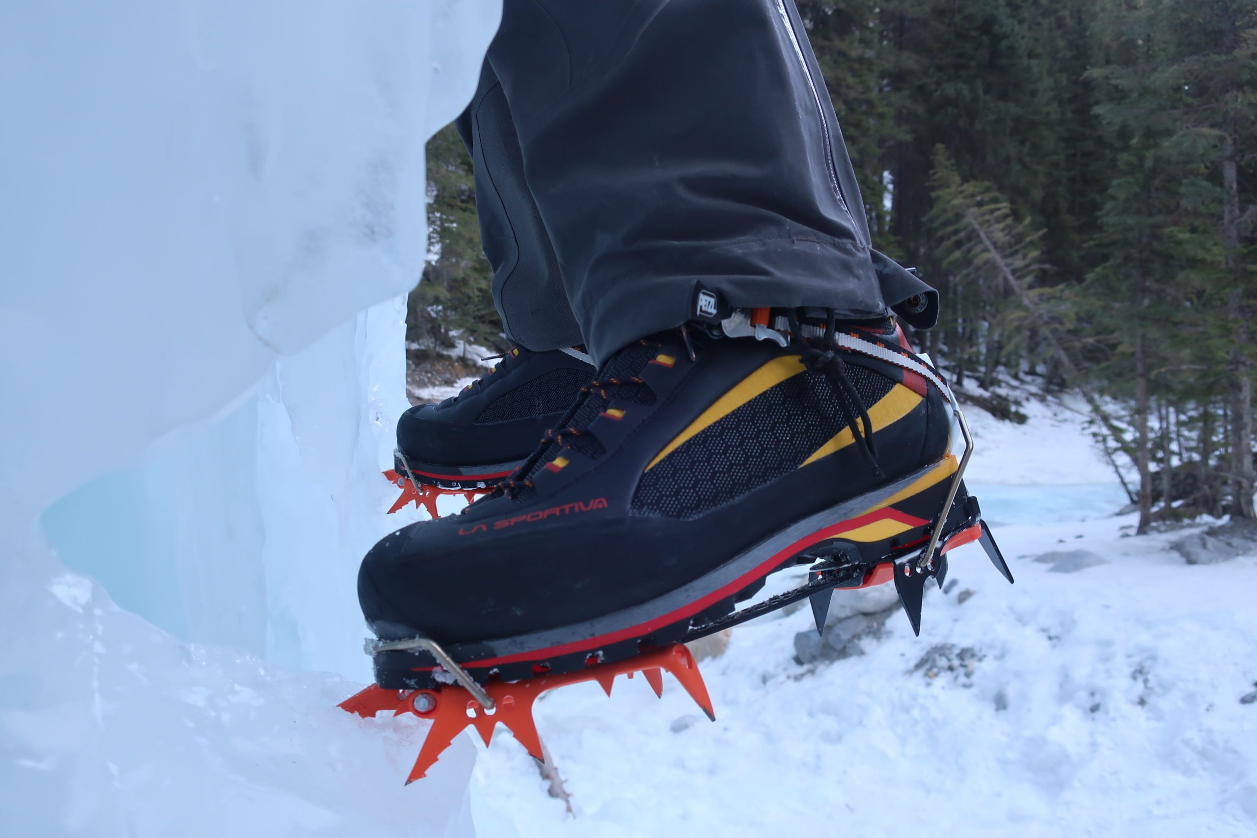 Gear Review for Mountaineering - Crampons - SROM
