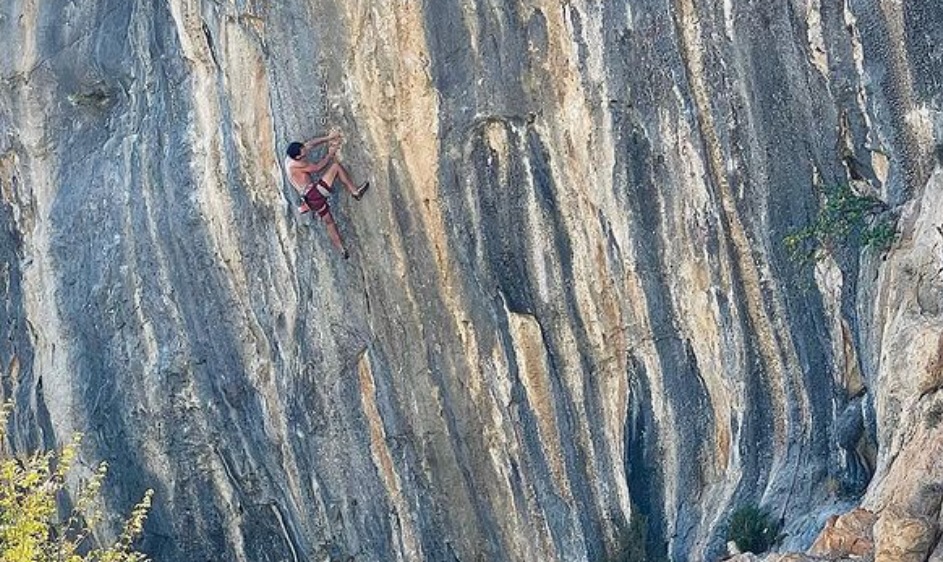 Jonathan Siegrist Returns to Italy and Grabs Fourth Send of Lapsus 5.15 ...