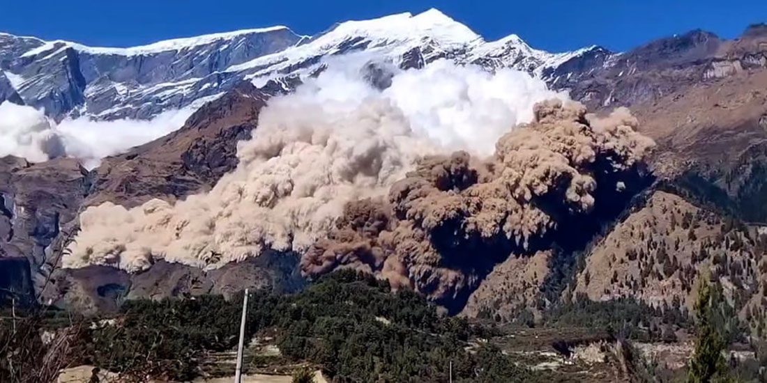 Avalanche in the Himalayas leaves at least 4 dead and more people trapped