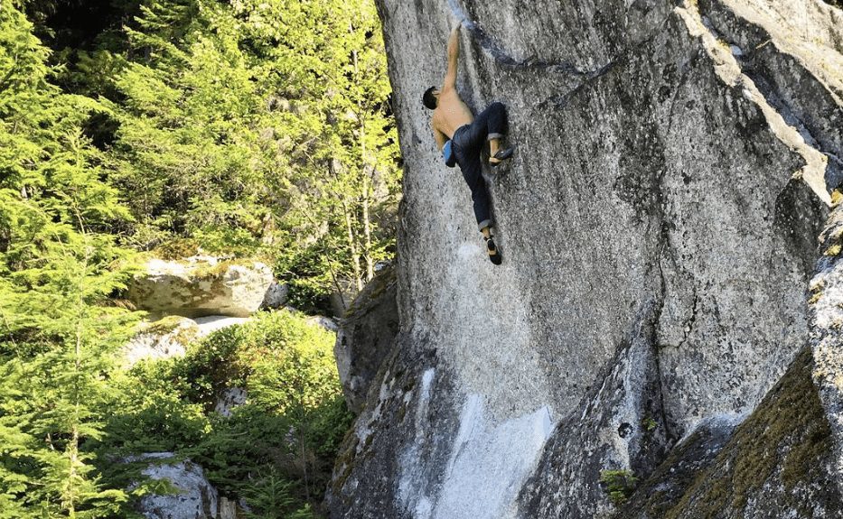 A Beginner's Guide to Outdoor Bouldering - Gripped Magazine