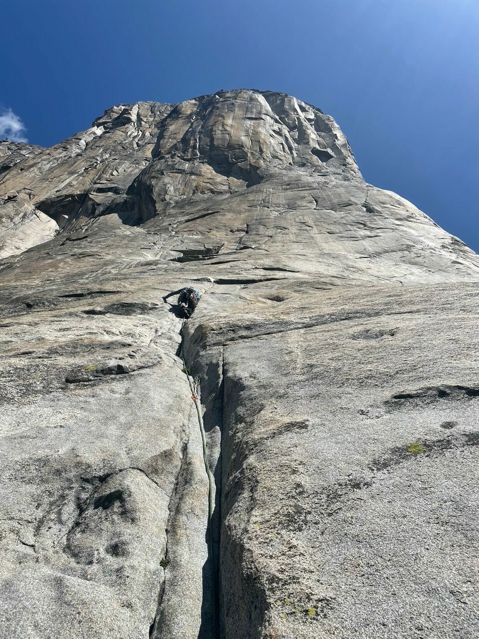 A climber on Freeblast, El Capitan. Photo: Van Leuven